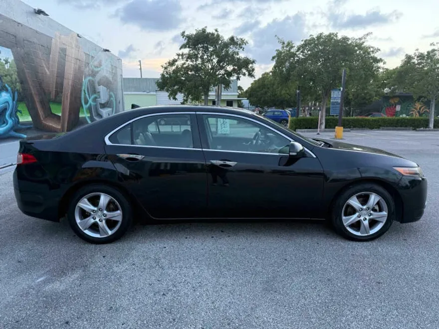 2011 Acura TSX Technology photo 1