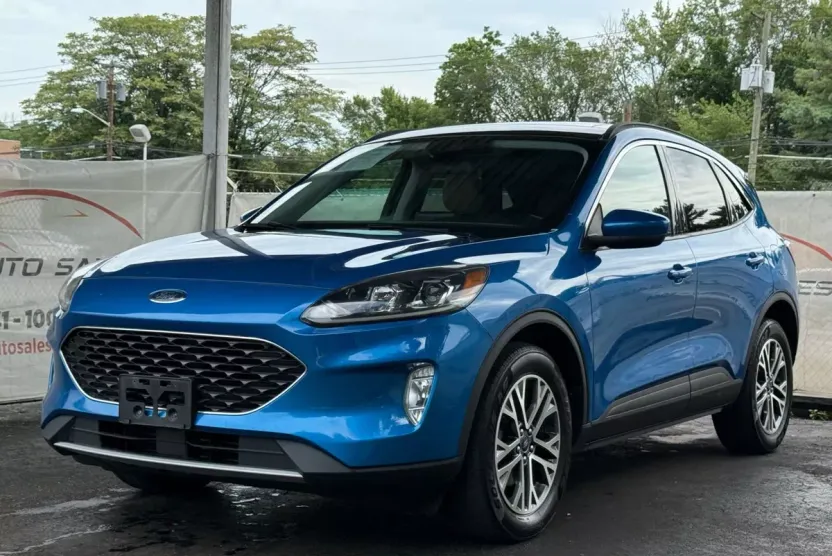 2021 Ford Escape SEL Sport photo 1