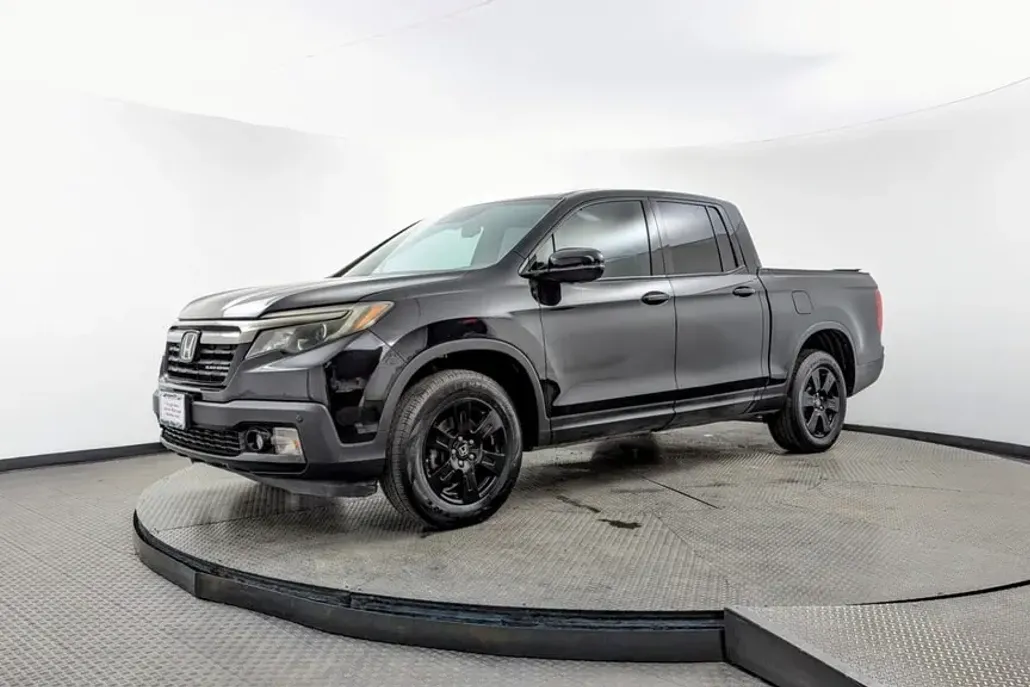 2019 Honda Ridgeline Black Edition photo 1