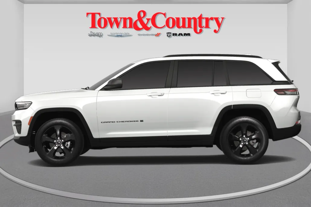 2025 Jeep Grand Cherokee Altitude photo 1