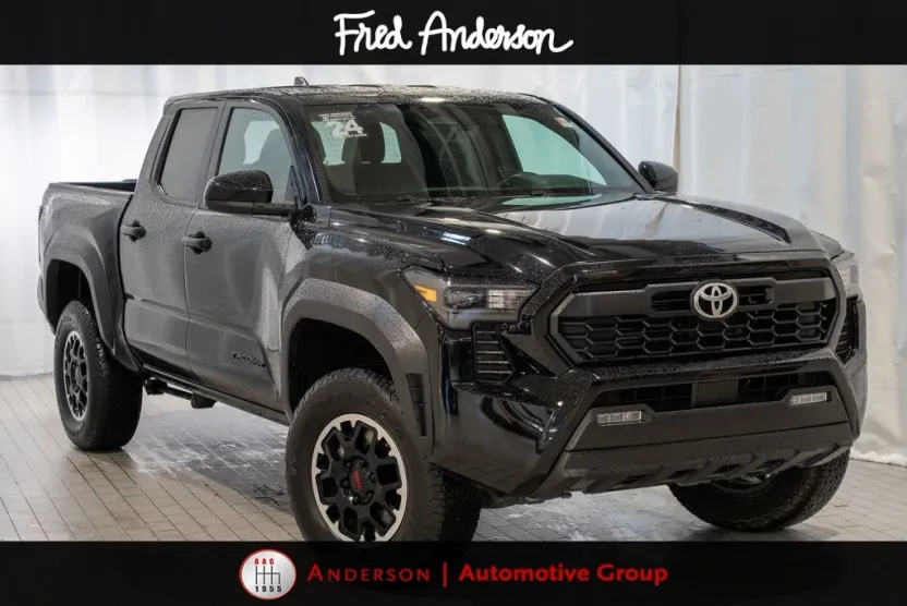 2024 Toyota Tacoma TRD Off-Road photo 1