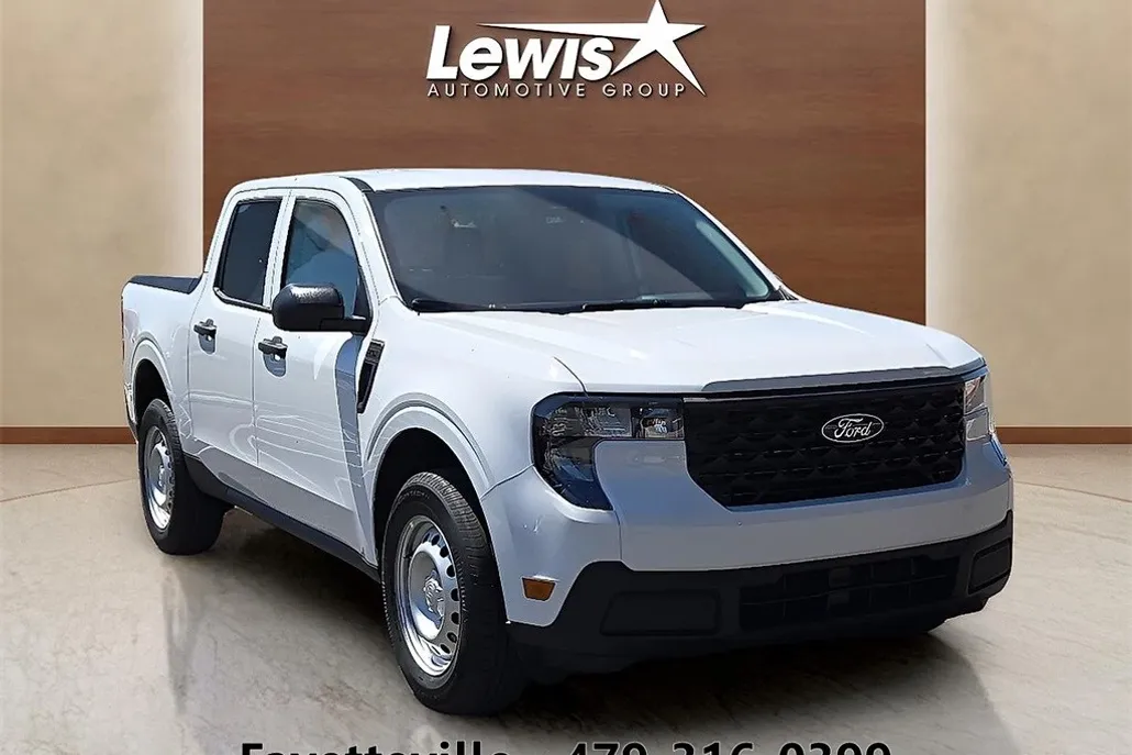 2025 Ford Maverick XL photo 1