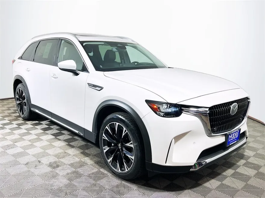 2024 Mazda CX-90 Premium photo 1