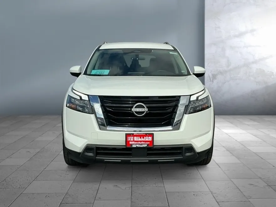 2025 Nissan Pathfinder SV photo 1