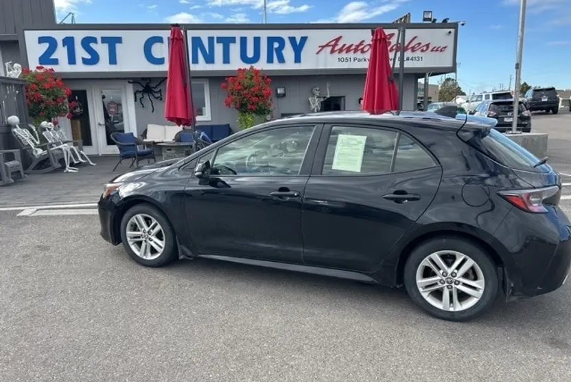 2019 Toyota Corolla SE photo 1