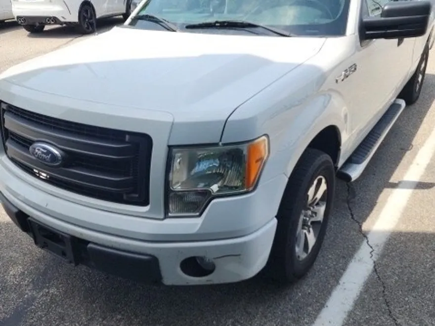 2013 Ford F-150 STX photo 1