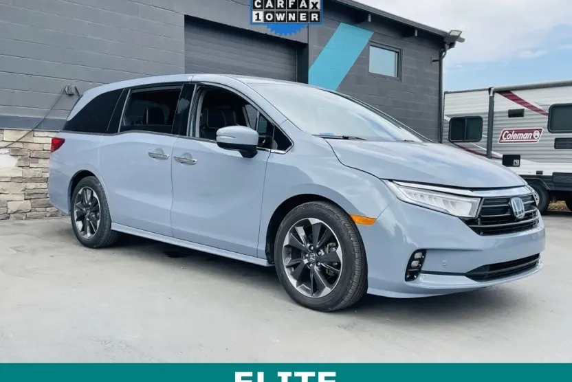 2023 Honda Odyssey Elite photo 1