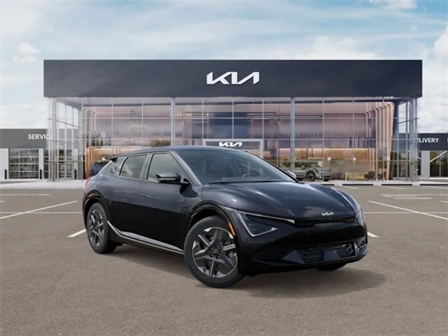 2025 Kia EV6 Light photo 1