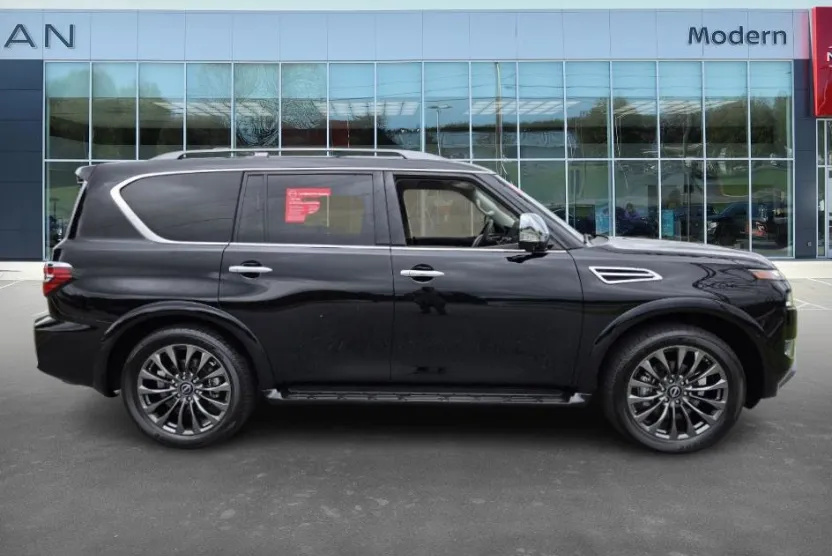 2024 Nissan Armada Platinum photo 1