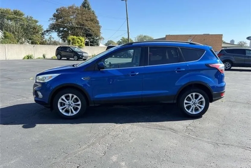 2017 Ford Escape SE photo 1