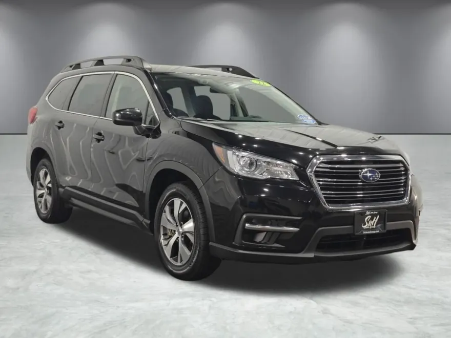 2022 Subaru Ascent Premium photo 2