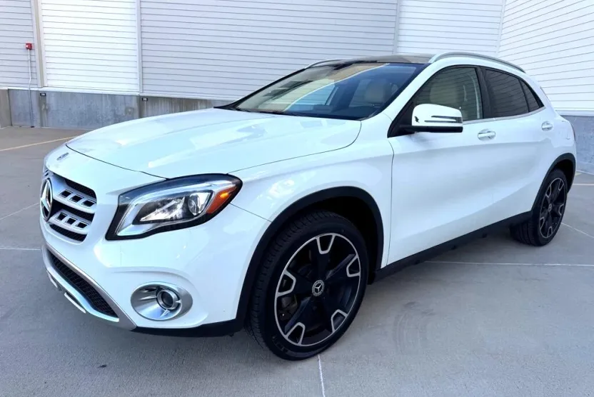 2018 Mercedes Benz GLA 250 photo 1
