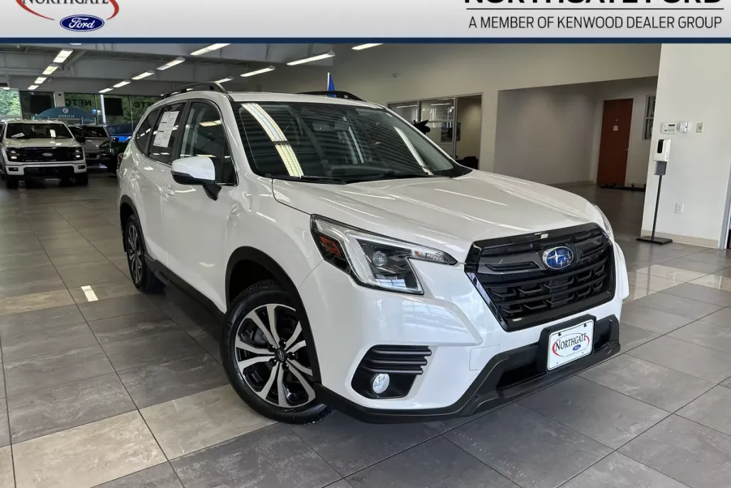 2022 Subaru Forester Limited photo 1