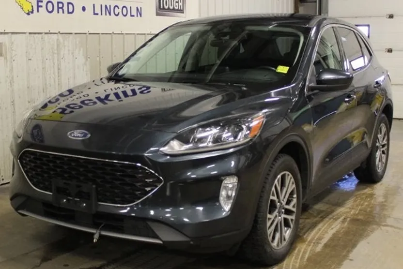 2022 Ford Escape SEL photo 1