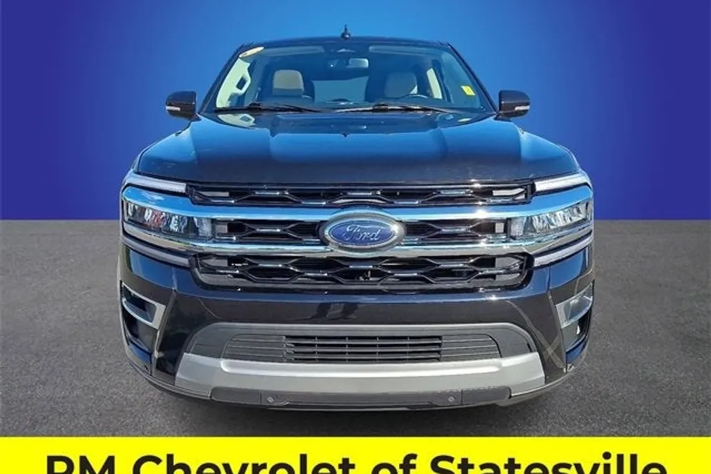 2024 Ford Expedition MAX Limited photo 1