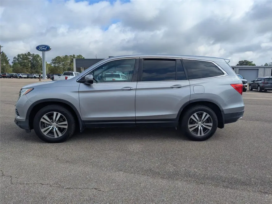 2017 Honda Pilot EX-L photo 1