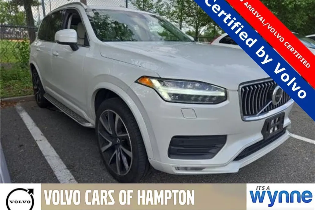 2022 Volvo XC90 T6 AWD Momentum photo 1