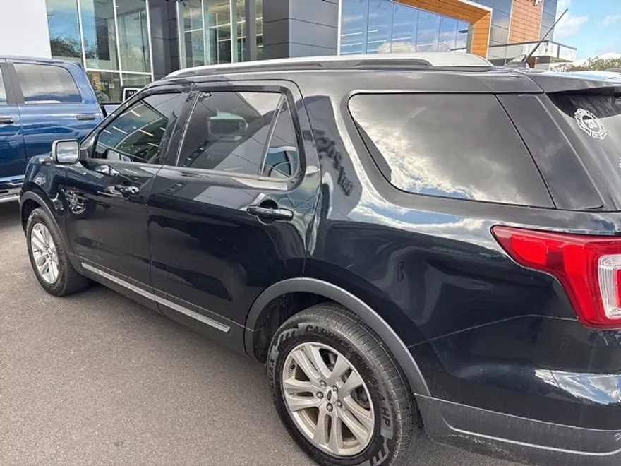 2018 Ford Explorer XLT photo 1