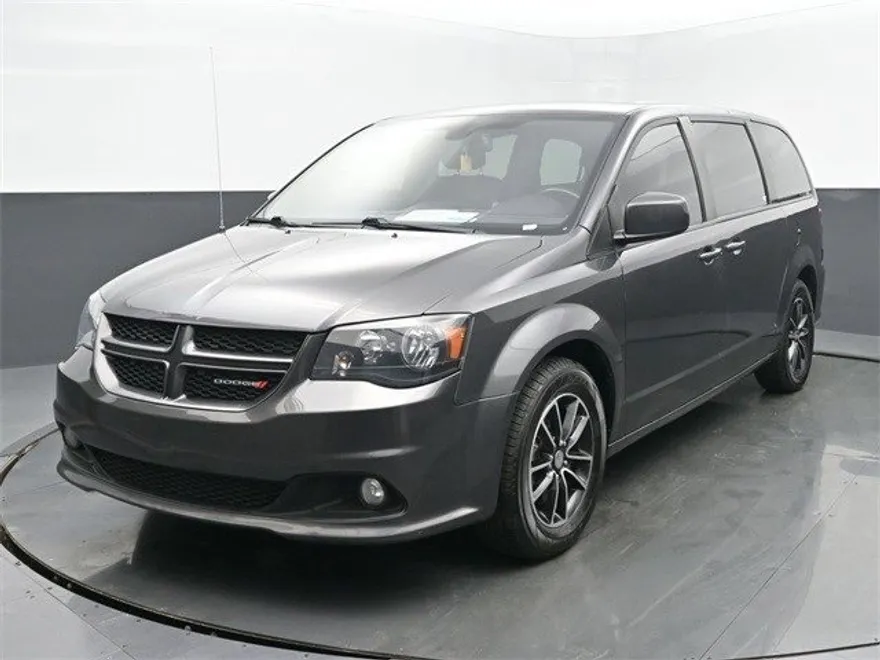 2019 Dodge Grand Caravan GT photo 1