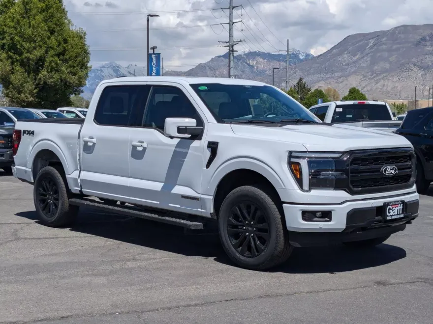 2025 Ford F-150 Lariat photo 1