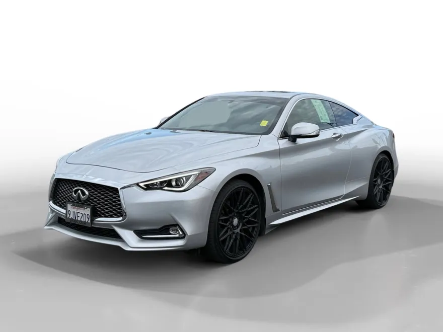 2017 Infiniti Q60 2.0t Base photo 1