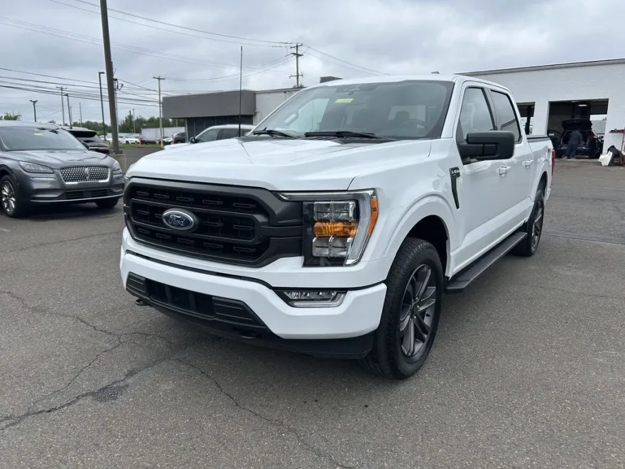 2023 Ford F-150 XLT photo 1