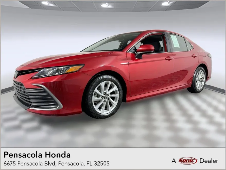 2024 Toyota Camry LE photo 1