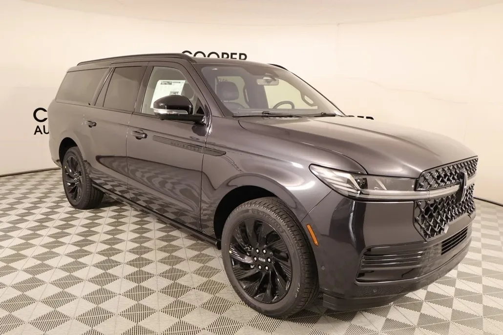 2025 Lincoln Navigator L Reserve photo 1