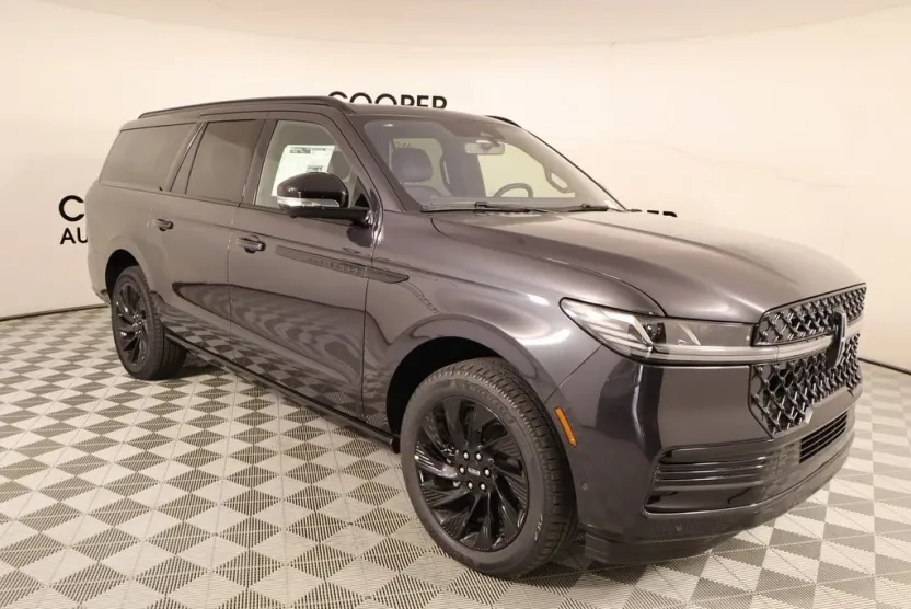 2025 Lincoln Navigator L Reserve photo 1