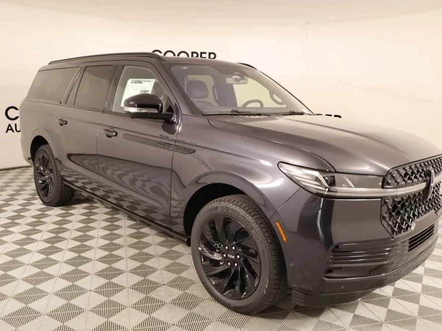 2025 Lincoln Navigator L Reserve photo 1