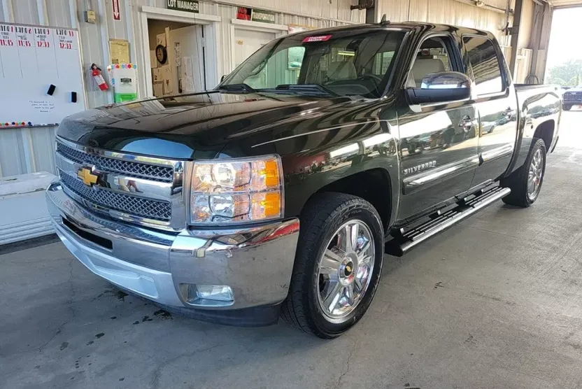 2013 Chevrolet Silverado 1500 LT photo 1