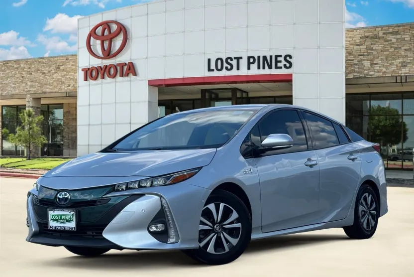 2018 Toyota Prius Prime Advanced photo 1