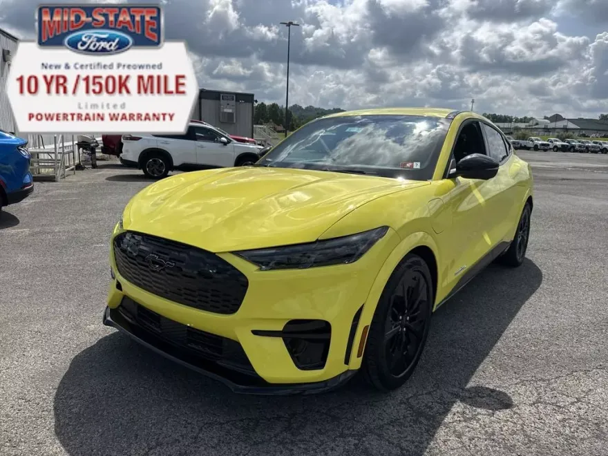2025 Ford Mustang Mach-E GT photo 1
