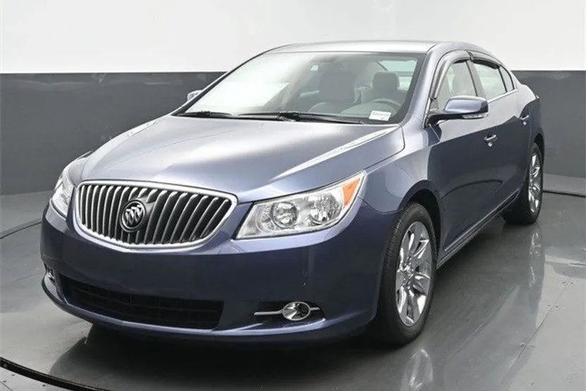 2013 Buick LaCrosse Leather photo 1