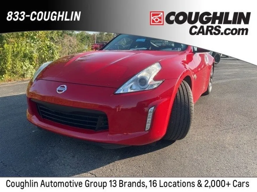 2015 Nissan 370Z Sport Tech photo 1