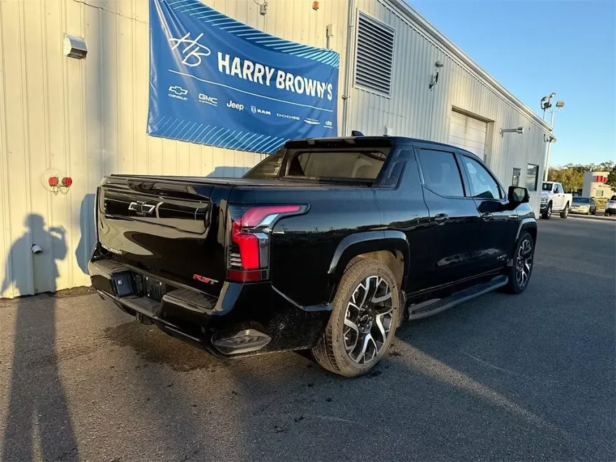 2024 Chevrolet Silverado EV RST photo 1