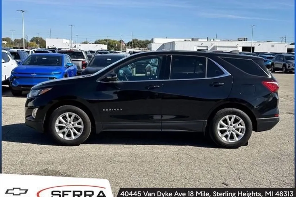 2018 Chevrolet Equinox LT photo 1