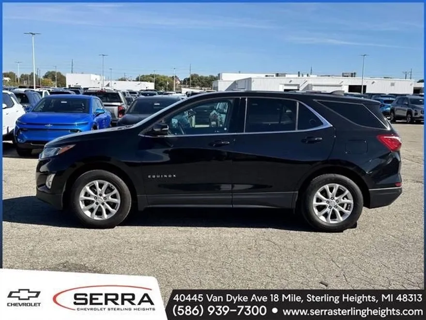 2018 Chevrolet Equinox LT photo 1