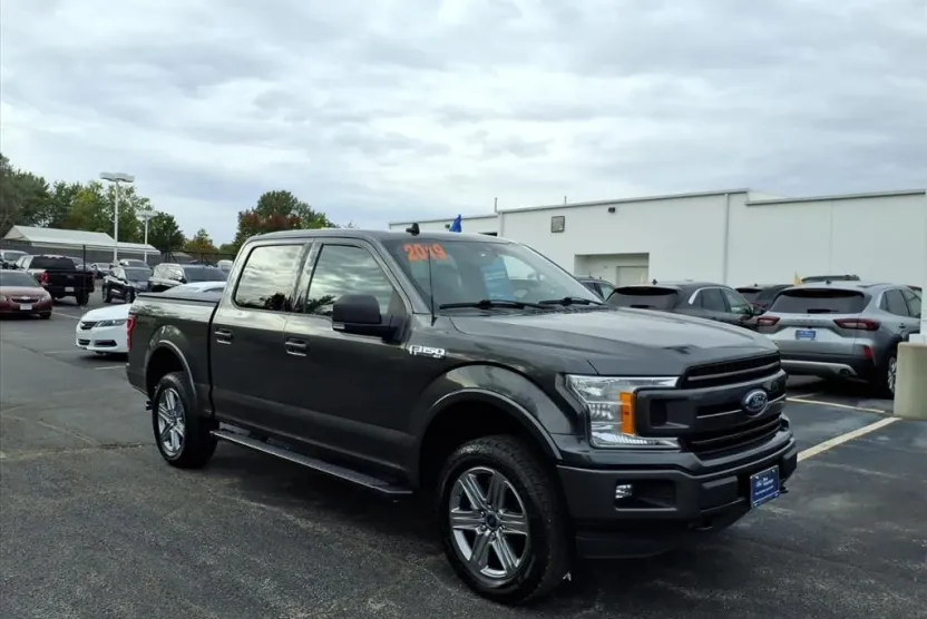 2019 Ford F-150 XLT photo 1