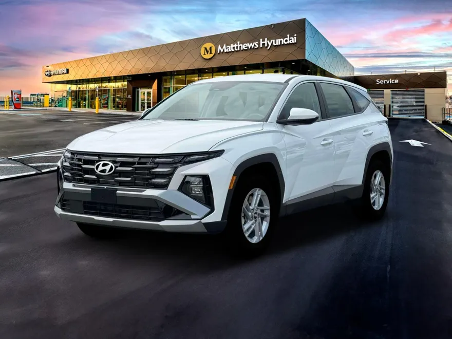 2025 Hyundai Tucson SE photo 1