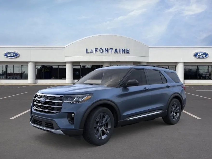2025 Ford Explorer photo 1