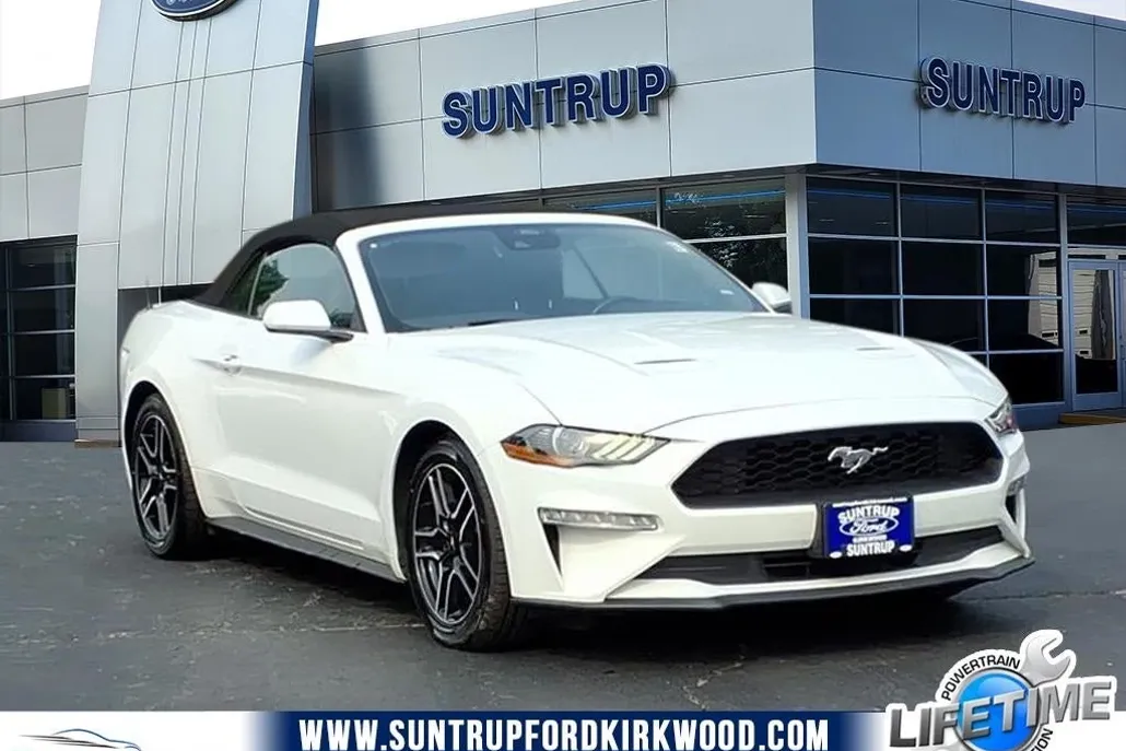 2023 Ford Mustang EcoBoost Premium photo 1