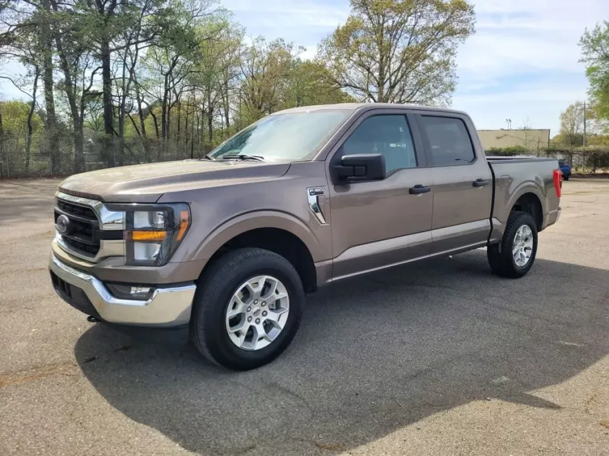 2023 Ford F-150 XLT photo 1