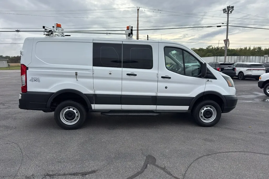 2017 Ford Transit Van photo 1