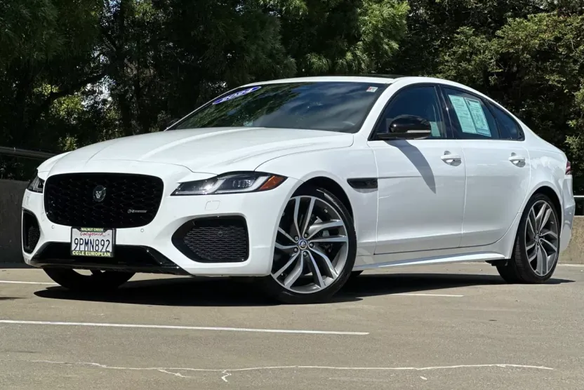 2024 Jaguar XF P300 R-Dynamic SE photo 1