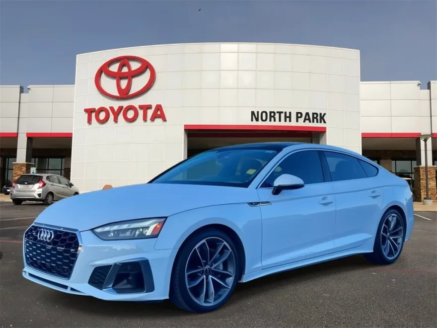2023 Audi A5 45 S line Premium Plus photo 1
