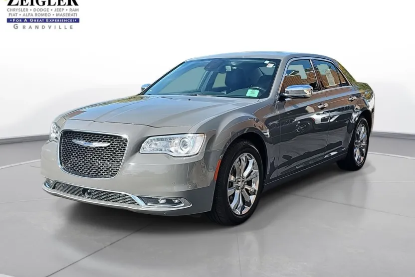 2019 Chrysler 300 Limited photo 1