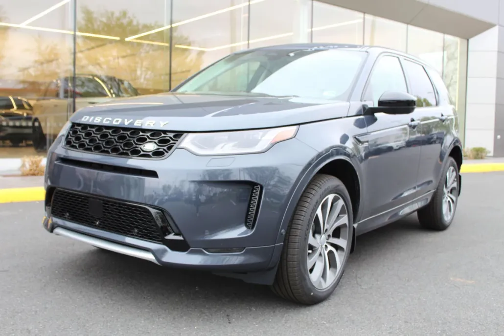 2025 Land Rover Discovery Sport S photo 1