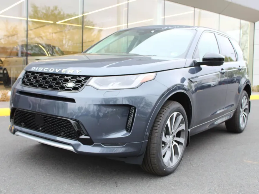 2025 Land Rover Discovery Sport S photo 1