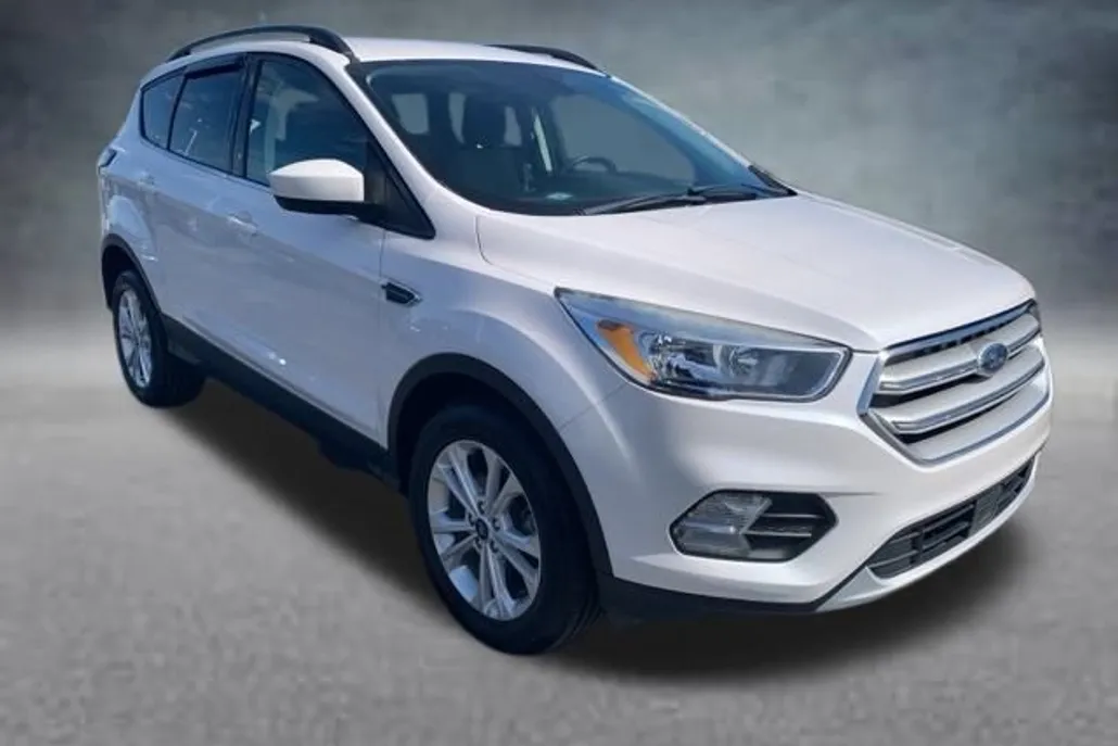 2018 Ford Escape SE photo 1